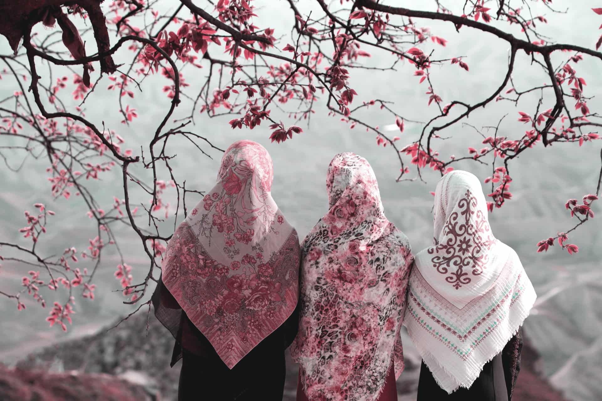 girls wearing modest wear