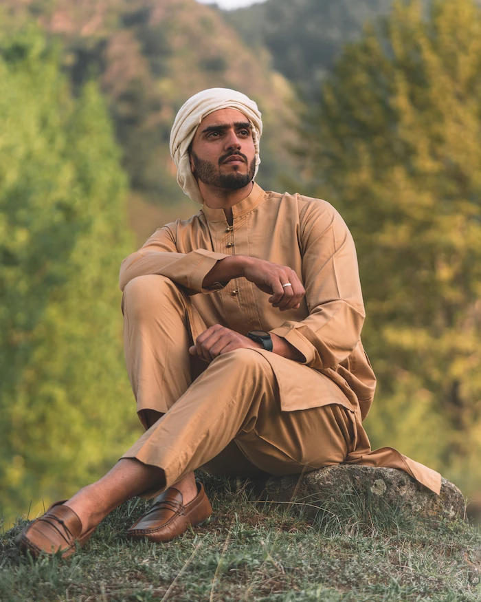 beige kurtaÂ