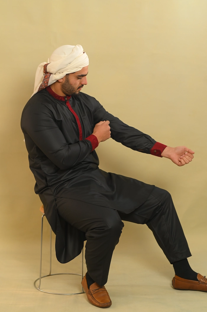 black & red kurta pyjama