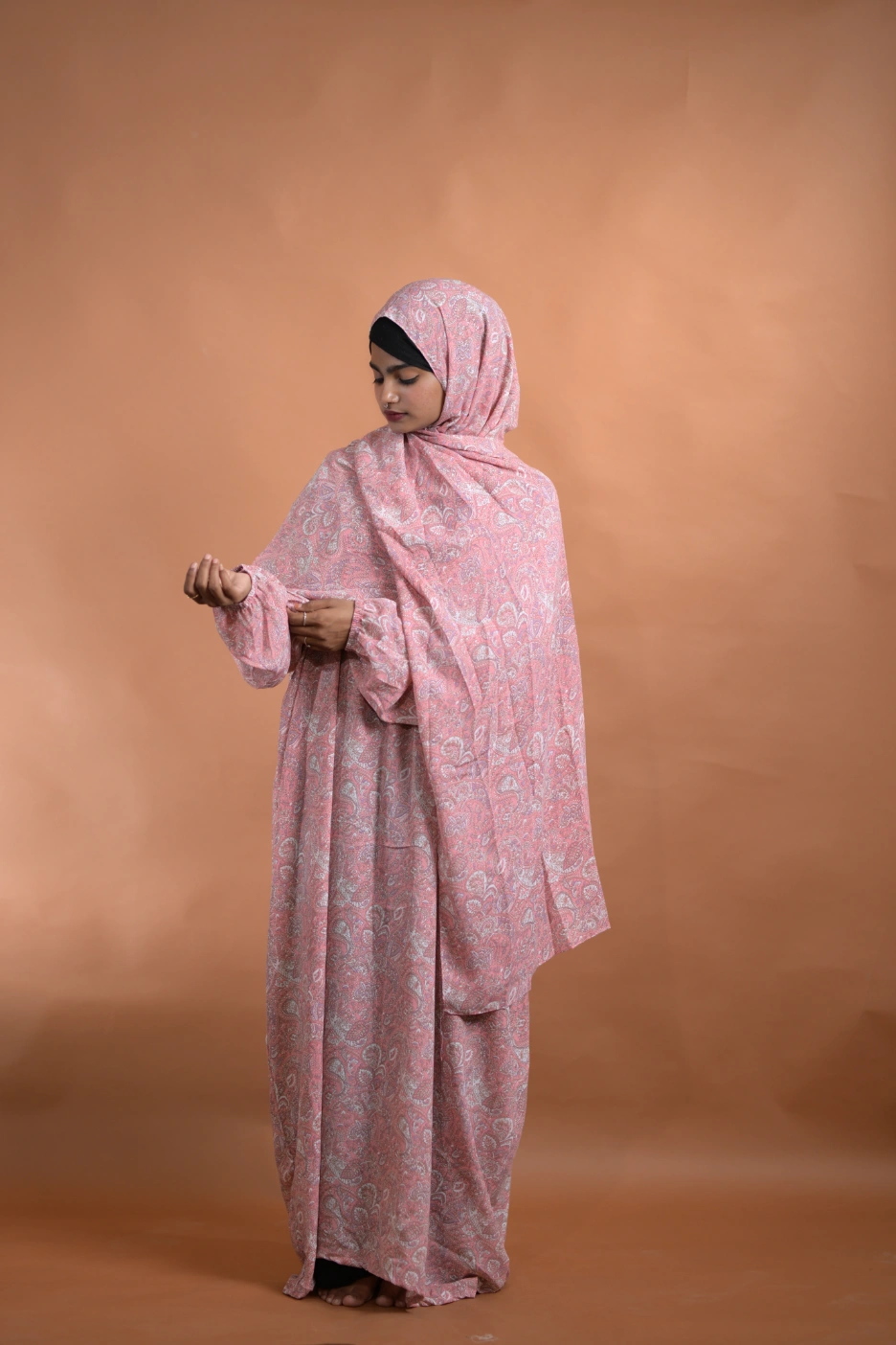 pink floral abaya
