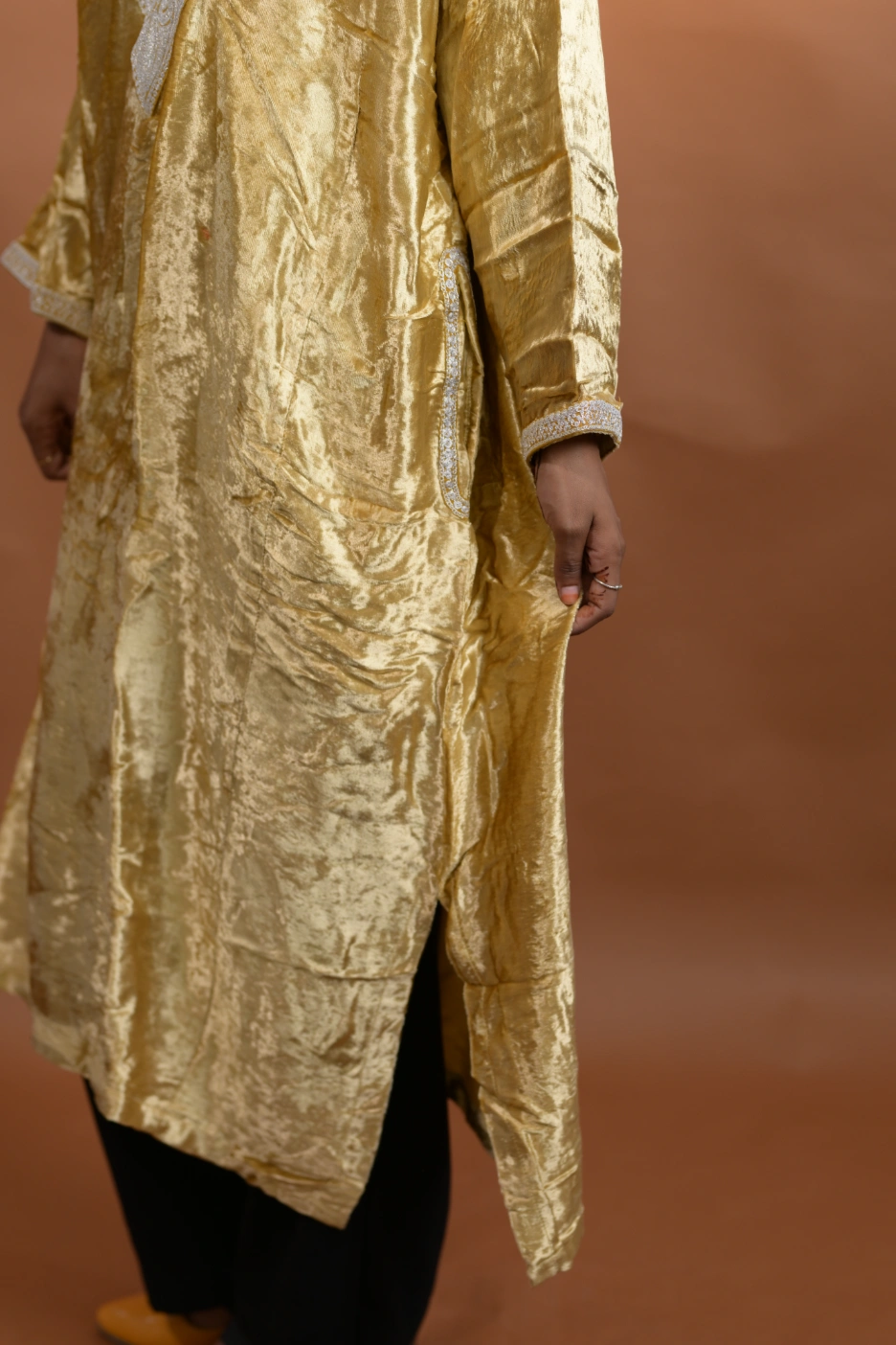 golden silk phiran