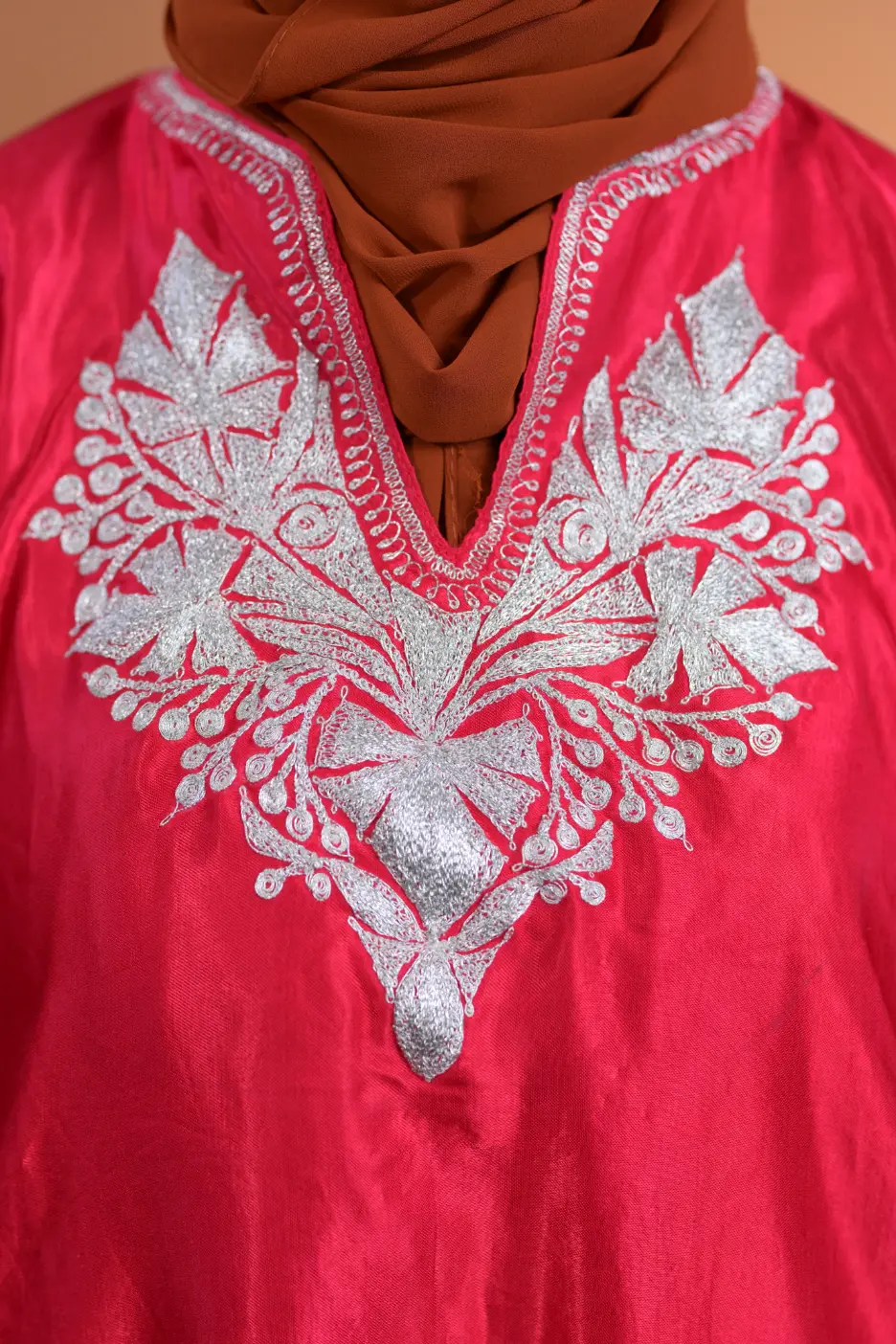 Handcrafted Kashmiri Pheran for Women