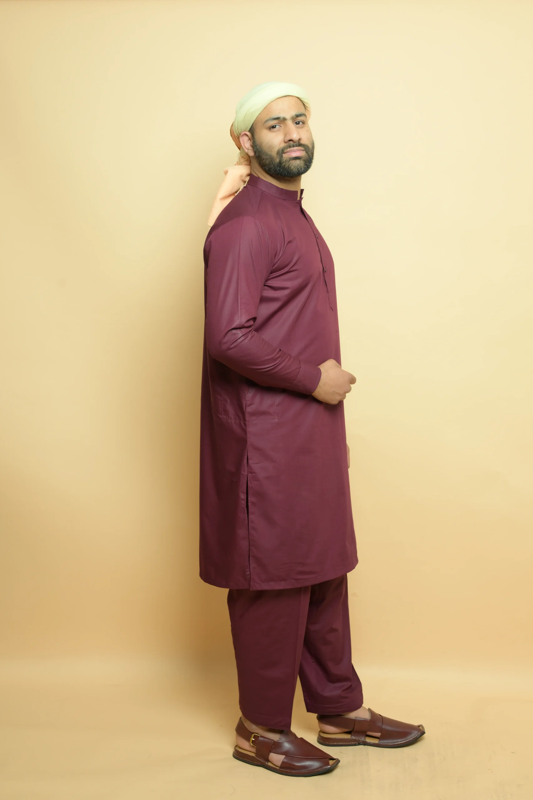 maroon kameez shalwar by baraqah