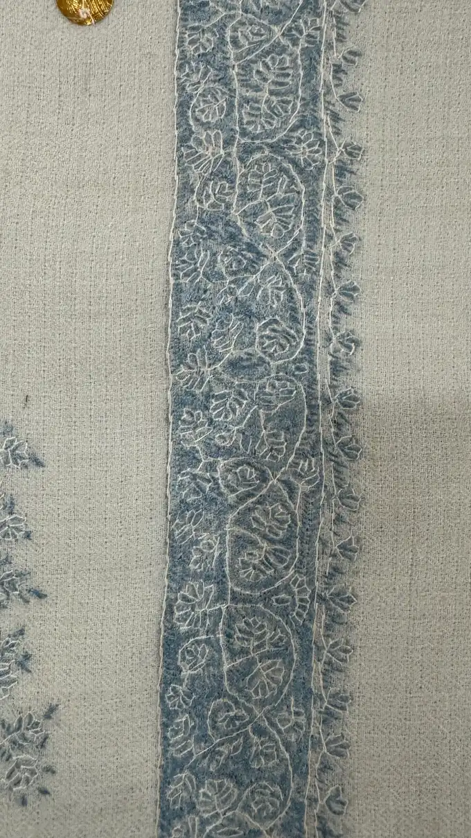 Premium pashmina rumal capturing the essence of Kuwaiti Ghutra (غترة) and Shemagh (شماغ