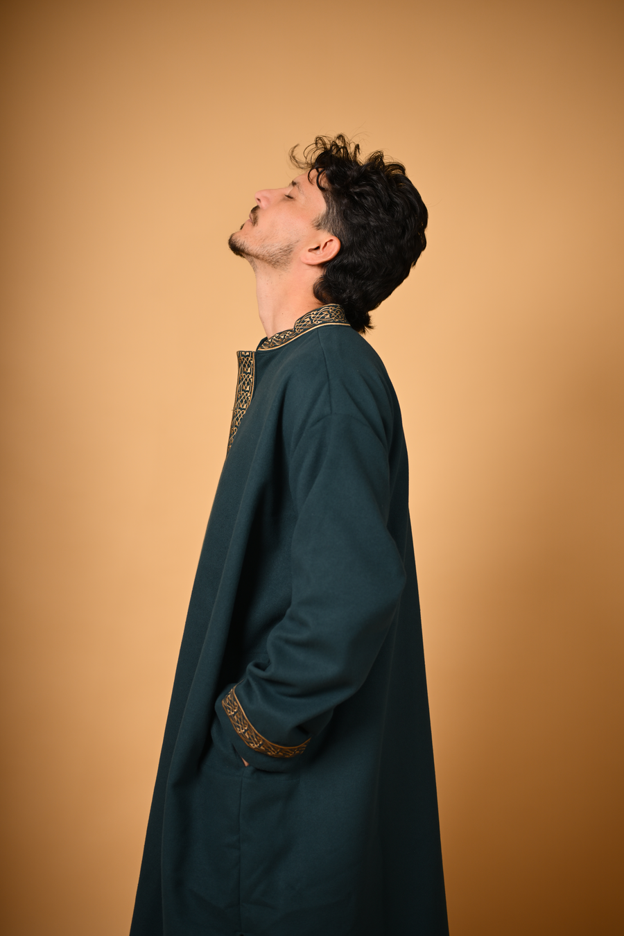 men wear pheran