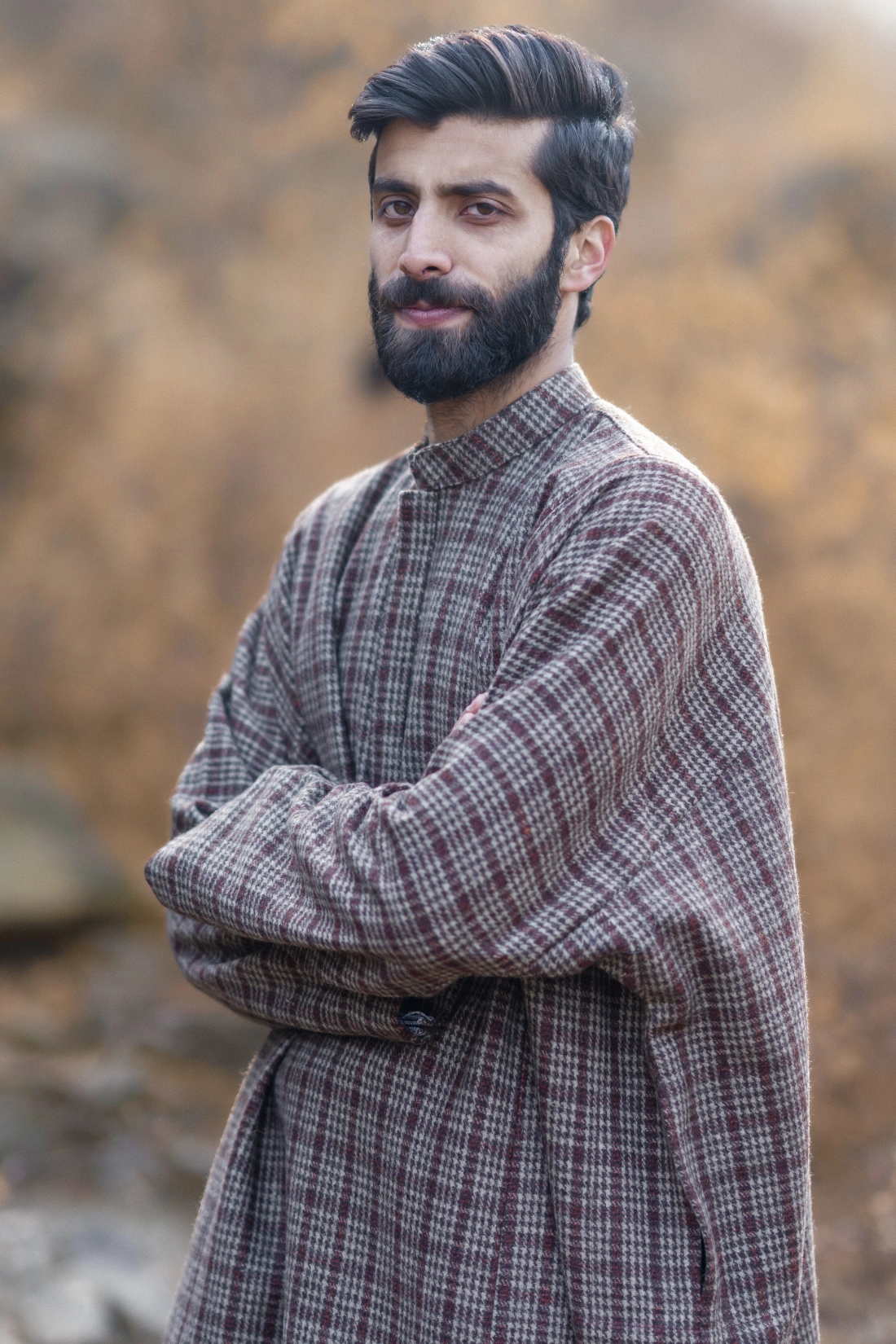 checkered pattu pheran for men