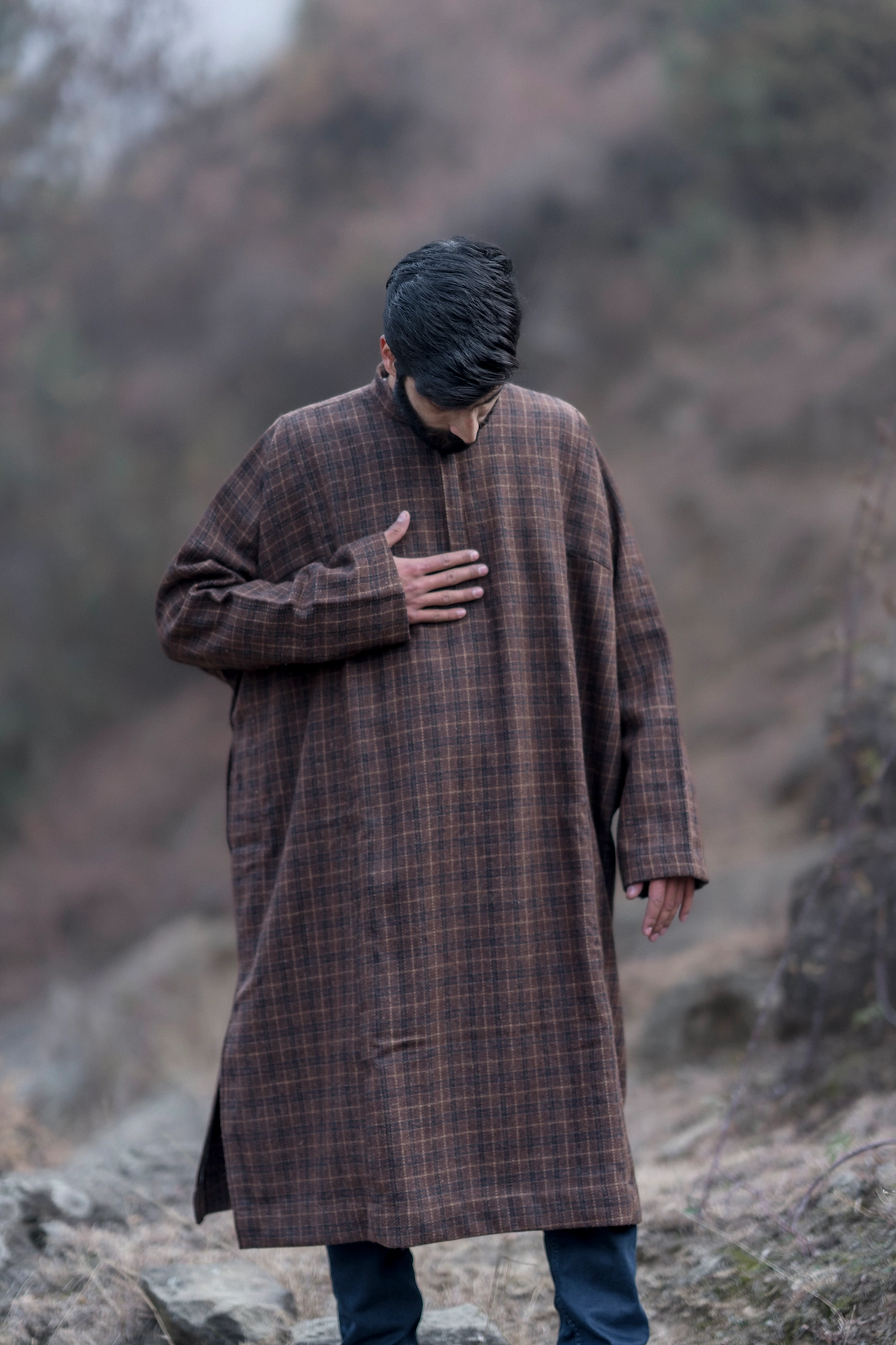 checkered brown pheran for men