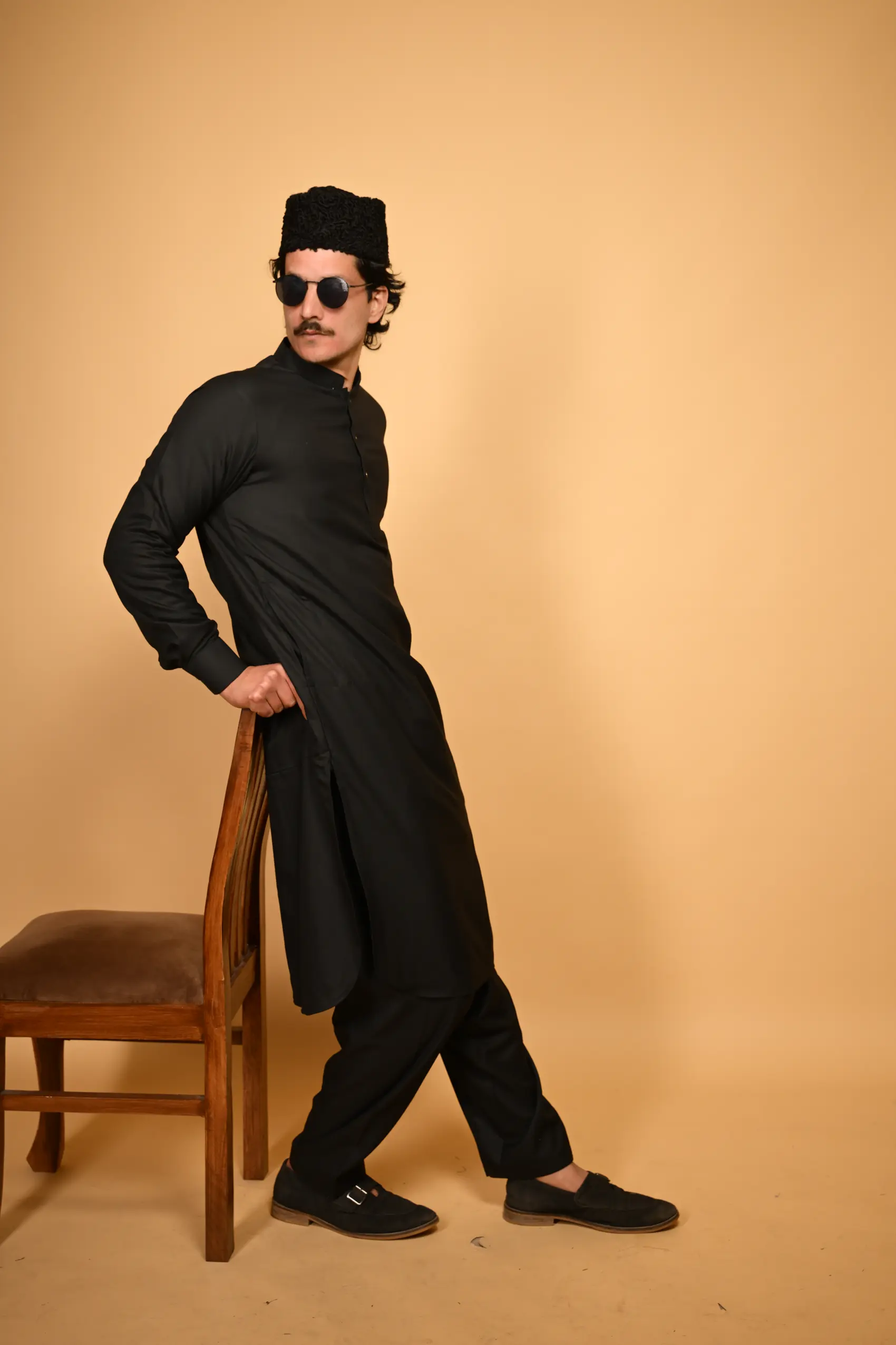 black Pathan Kameez Shalwar for men