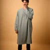   men wear pherans