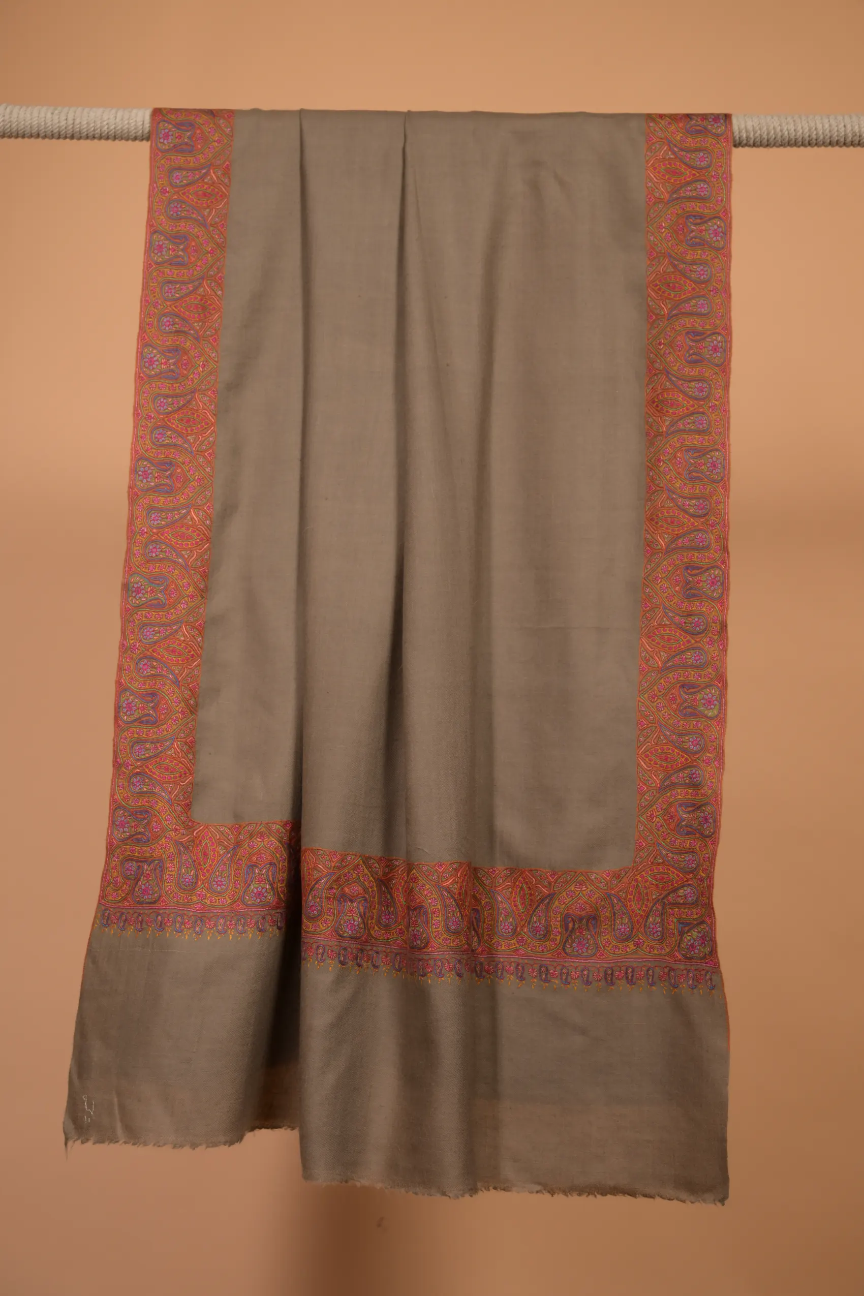 Â kashmiri pashmina shawlÂ