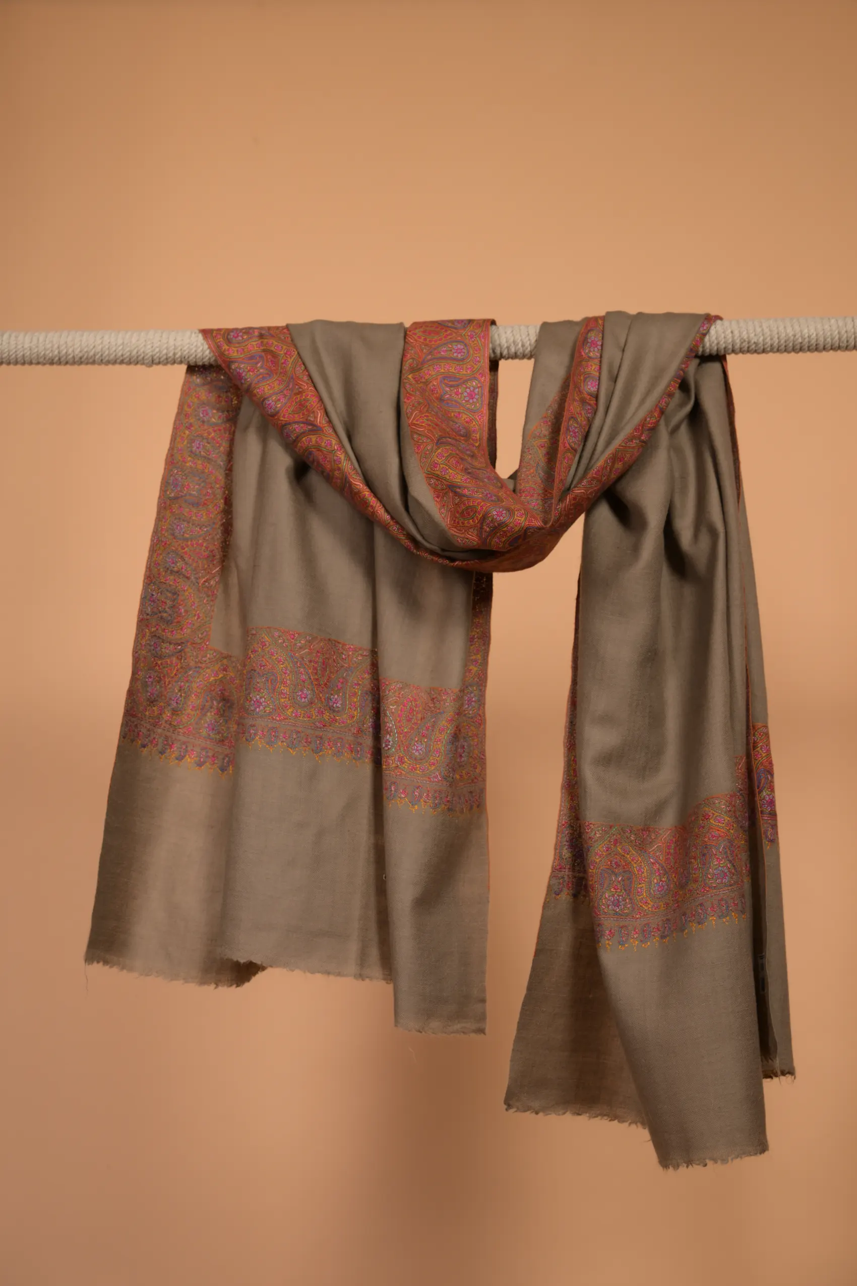 Â kashmiri pashmina shawlÂ