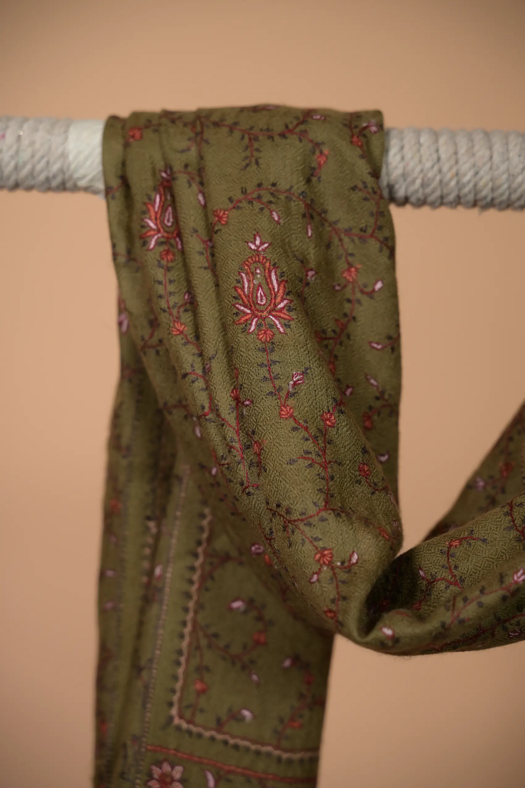 cashmere jaali stole