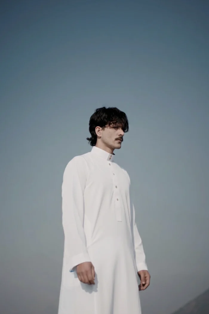 men wearing white thobe 