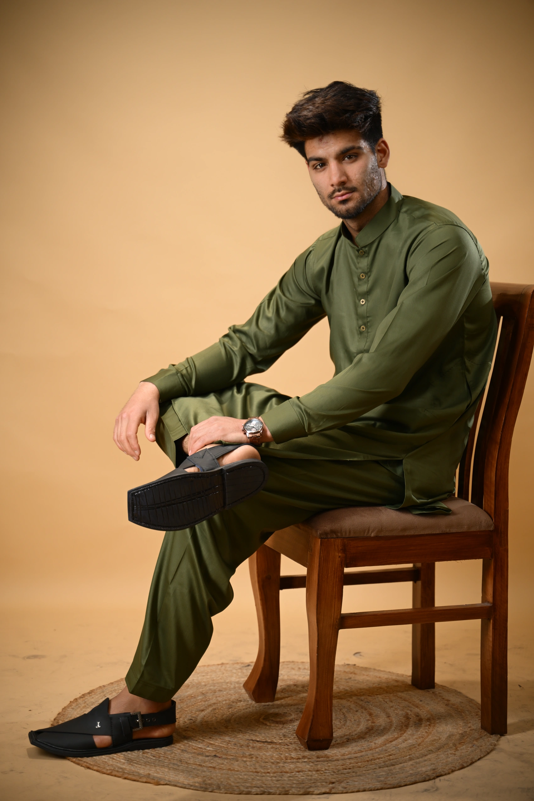 Forest Green Luma Mandarin Collar Kameez Shalwar - Image 2